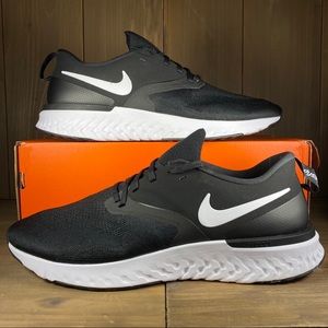Nike Odyssey React 2 Flyknit Black Size 10.5